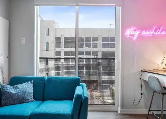 Cozysuites Trendy Sdo, Lawrenceville * Pittsburgh