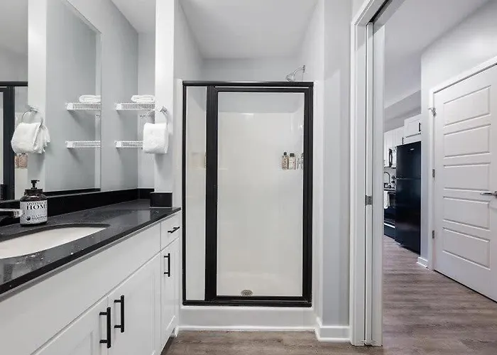 Cozysuites Trendy Sdo, Lawrenceville *